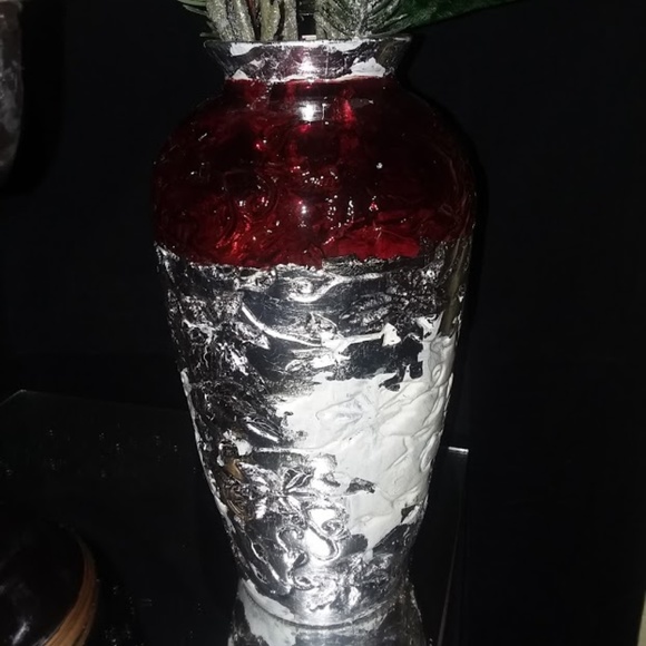 nutcrackers, candlesticks, vase - Picture 4 of 5